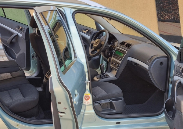 Skoda Octavia cena 19900 przebieg: 193000, rok produkcji 2009 z Żary małe 704